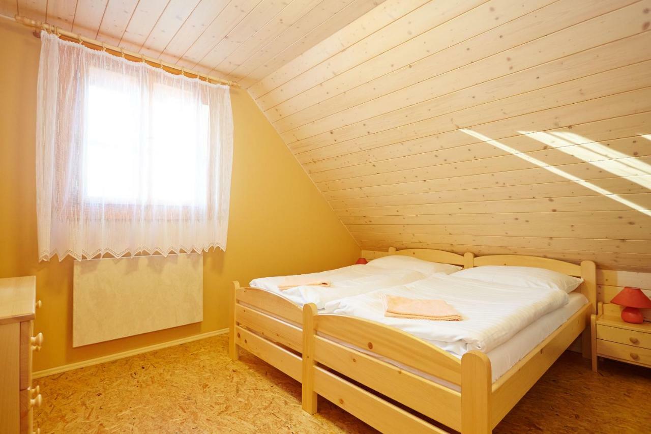 Apartmany Podtate Velke Karlovice Luaran gambar